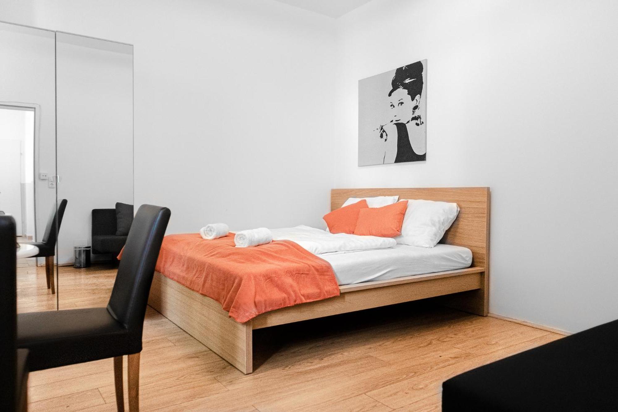 Relaxing 2-Bed Apartment For Extended Visits Viena Exterior foto